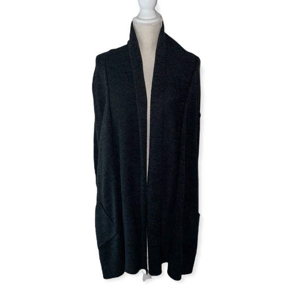 Kate & Mallory Charcoal Gray Long Cardigan Sweater w/ Faux Leather Patches SZ:L - Picture 1 of 8